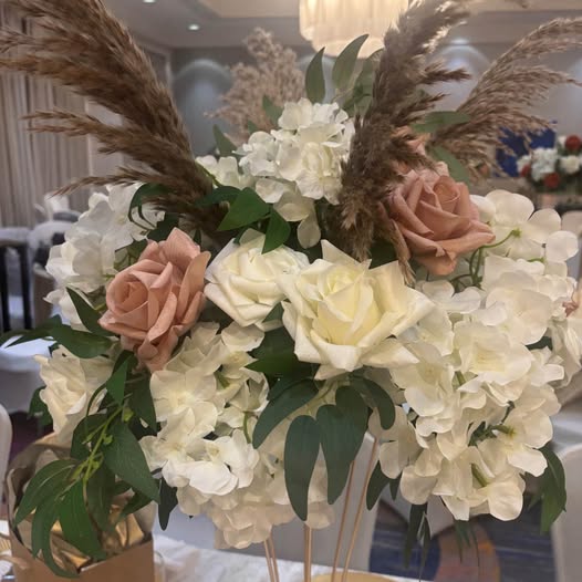 Luxury Floral Rentals & Fresh Florals